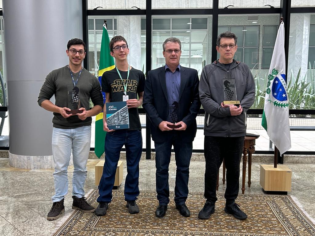 TJPR premia vencedores do 3º Torneio de Xadrez